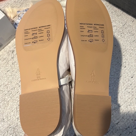 NWT pilcro leather strappy harness tie up sandals - Picture 9 of 9